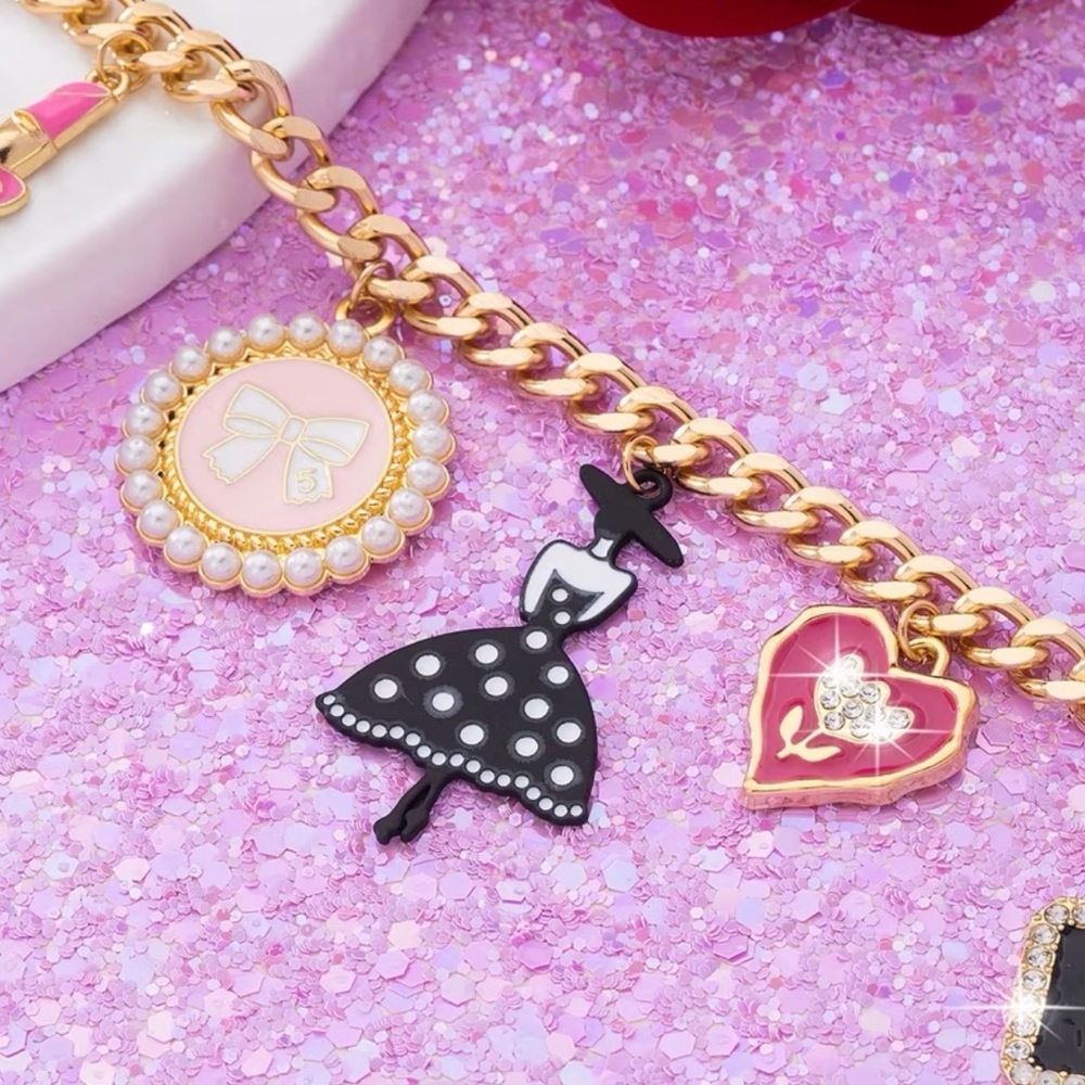 High Fashion Gold Plated Charm Necklace - Picture 3 of 4